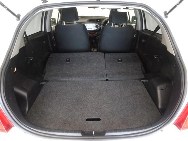 �Z�J���h�V�[�g��|������Ԃł��B�Z�J���h�V�[�g�͓Ɨ��|�A�ו��ɍ��킹�ă��Q�b�W�X�y�[�X���A�����W�ł��܂��B