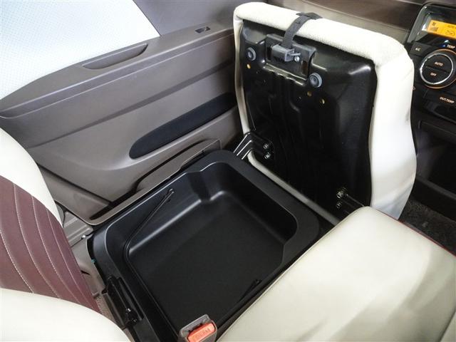 �֗��Ȏ��[�|�P�b�g�A����������e���ɔz�u���Ă��܂��B