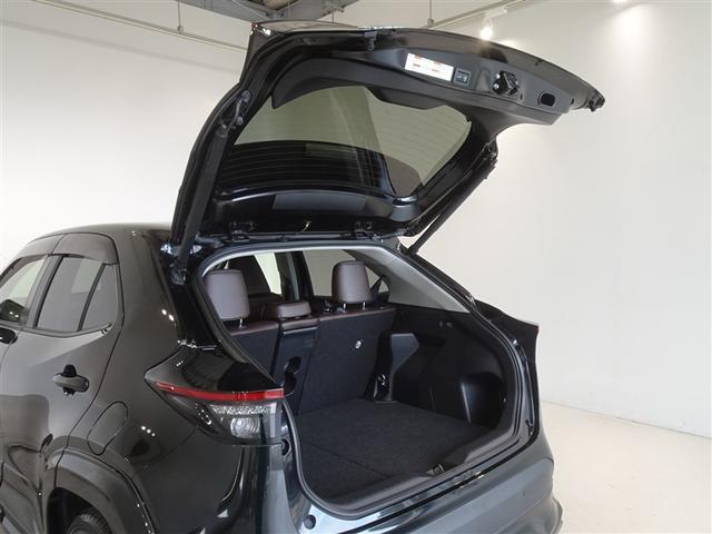 ヤリスクロス ハイブリッドＺ　衝突被害軽減システム　メモリーナビ　フルセグ　バックカメラ　ＥＴＣ　フルエアロ　ＬＥＤヘッドランプ　スマートキー（23枚目）