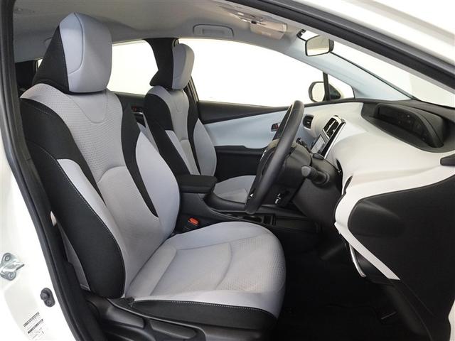 プリウス Ｓ　衝突被害軽減システム　メモリーナビ　フルセグ　バックカメラ　ＥＴＣ　ＬＥＤヘッドランプ　スマートキー（4枚目）