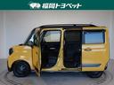 両側パワースライドドア付きだから、狭い駐車スペースなどでの 乗り降りラクラク!小さなお子さまのいるご家庭には嬉しい装備。