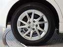高級感と走りを引き立たせる、純正アルミを装備しています。