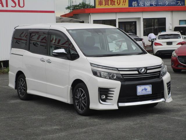 ヴォクシー ＺＳ　煌ＩＩ　ＥＴＣ　バックカメラ　レーンアシスト　衝突被害軽減システム　両側電動スライドドア　オートマチックハイビーム　ＬＥＤヘッドランプ　スマートキー　アイドリングストップ　３列シート　ウォークスルー　ＣＶＴ（11枚目）