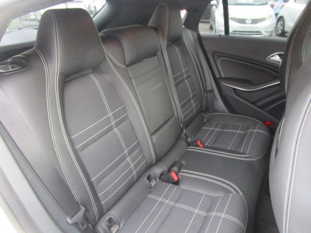 ＣＬＡクラス シューティングブレーク ＣＬＡ１８０　シューティングブレーク　バックカメラ　ナビ　ＴＶ　クリアランスソナー　オートクルーズコントロール　アルミホイール　アイドリングストップ　シートヒーター　ＡＴ　盗難防止システム　ＡＢＳ　ＣＤ　エアコン　パワーステアリング（7枚目）