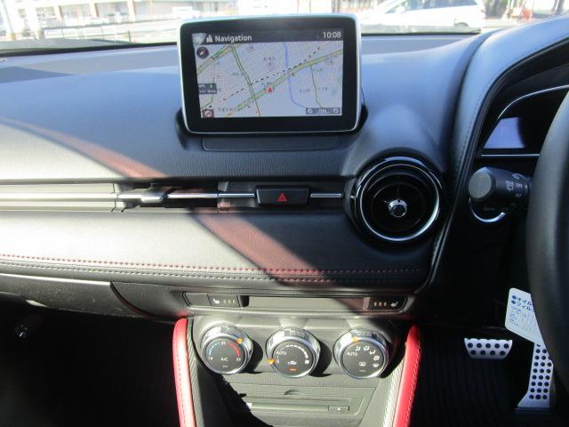 ナビ付き♪旅行やドライブも楽しいひと時！初めての道でも迷うことなくエスコートしてくれます。