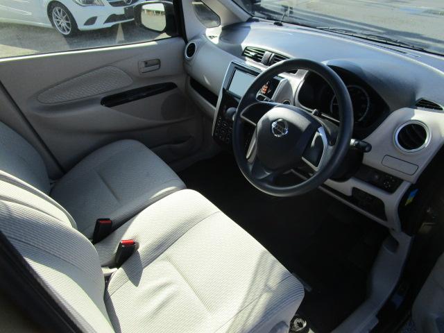 デイズ Ｘ　Ｖセレクション＋セーフティＩＩ　バックカメラ　ナビ　衝突被害軽減システム　スマートキー　アイドリングストップ　ベンチシート　ＣＶＴ　盗難防止システム　ＡＢＳ　ＥＳＣ　ミュージックプレイヤー接続可　衝突安全ボディ　エアコン（5枚目）