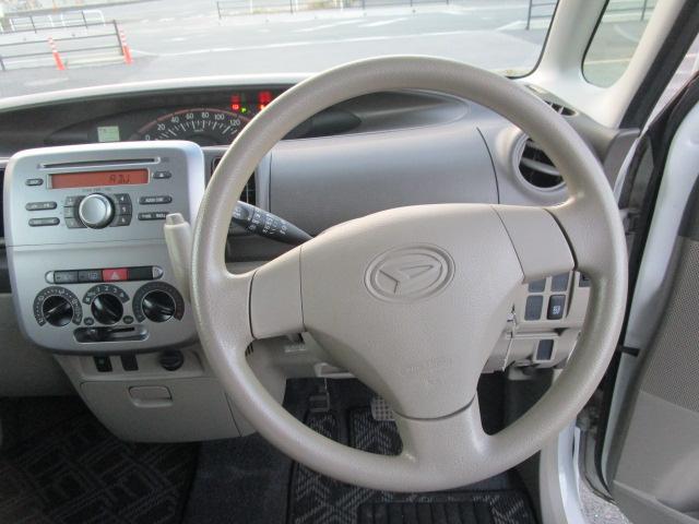 タント Ｌ　スライドドア　キーレスエントリー　アイドリングストップ　ベンチシート　ＣＶＴ　盗難防止システム　ＡＢＳ　衝突安全ボディ　エアコン　パワーステアリング　パワーウィンドウ（3枚目）