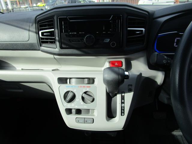 ミライース Ｘ　ＳＡＩＩＩ　クリアランスソナー　衝突被害軽減システム　オートマチックハイビーム　ＬＥＤヘッドランプ　キーレスエントリー　アイドリングストップ　ＣＶＴ　盗難防止システム　ＡＢＳ　ＥＳＣ　衝突安全ボディ　エアコン（4枚目）