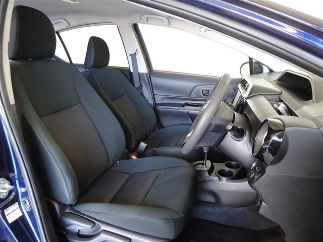 アクア Ｓスタイルブラック　衝突被害軽減システム　メモリーナビ　ワンセグ　バックカメラ　ＥＴＣ　スマートキー（4枚目）