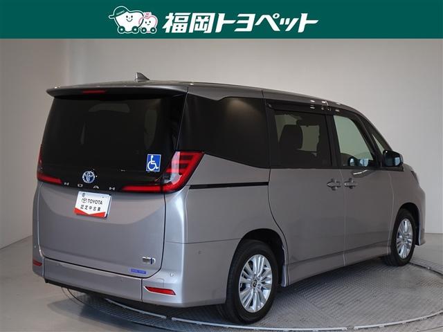 ノア ＨＥＶ　Ｓ－Ｇウェルキャブ　福祉車両　衝突被害軽減システム　メモリーナビ　フルセグ　バックカメラ　ＥＴＣ　両側電動スライド　３列シート　ＬＥＤヘッドランプ　スマートキー　乗車定員７人（3枚目）