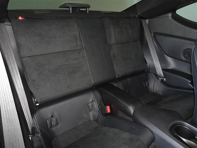８６ ＧＴリミテッド　ブラックパッケージ　メモリーナビ　フルセグ　バックカメラ　ＥＴＣ　フルエアロ　ＬＥＤヘッドランプ　スマートキー（20枚目）