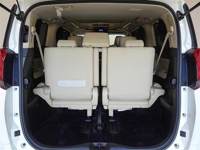 アルファードハイブリッド エグゼクティブラウンジ 衝突被害軽減システム メモリーナビ フルセグ 後席モニター バックカメラ ETC サンルーフ 両側電動スライド 3列シート LEDヘッドランプ 4WD スマートキー 乗車定員7人(24枚目)