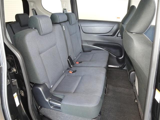 シエンタ Ｇ　衝突被害軽減システム　メモリーナビ　フルセグ　バックカメラ　ＥＴＣ　両側電動スライド　フルエアロ　３列シート　スマートキー　乗車定員７人（18枚目）