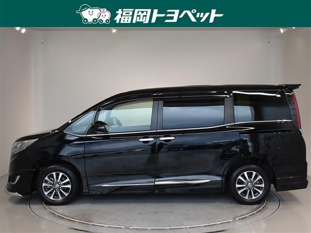 エスクァイア ハイブリッドＧｉ　衝突被害軽減システム　メモリーナビ　フルセグ　後席モニター　バックカメラ　ＥＴＣ　両側電動スライド　フルエアロ　３列シート　ＬＥＤヘッドランプ　スマートキー　乗車定員７人（2枚目）