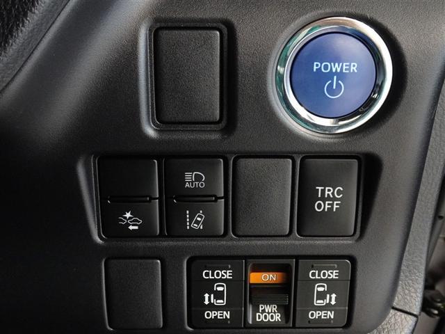 エスクァイア ハイブリッドＧｉ　衝突被害軽減システム　メモリーナビ　フルセグ　後席モニター　バックカメラ　ＥＴＣ　両側電動スライド　フルエアロ　３列シート　ＬＥＤヘッドランプ　スマートキー　乗車定員７人（14枚目）