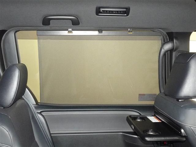 エスクァイア ハイブリッドＧｉ　衝突被害軽減システム　メモリーナビ　フルセグ　後席モニター　バックカメラ　ＥＴＣ　両側電動スライド　フルエアロ　３列シート　ＬＥＤヘッドランプ　スマートキー　乗車定員７人（20枚目）