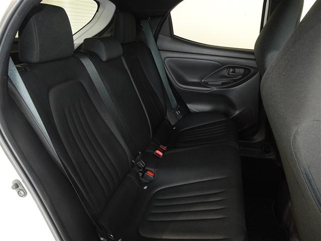 ヤリス Ｘ　衝突被害軽減システム　メモリーナビ　ＥＴＣ　スマートキー（17枚目）