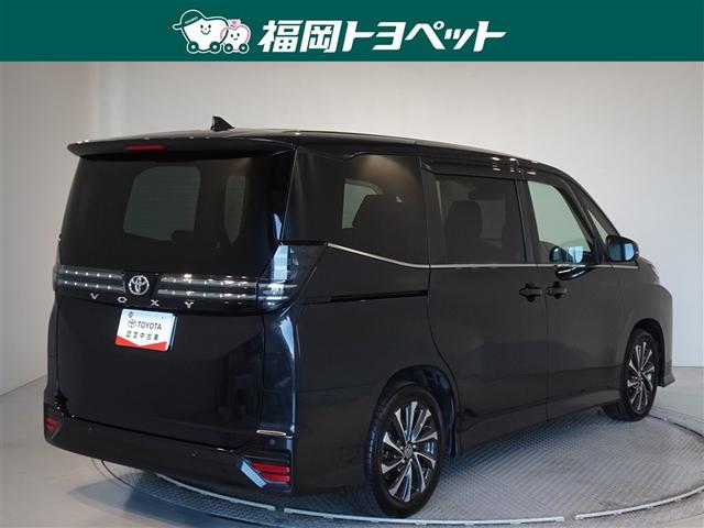 ヴォクシー Ｓ－Ｚ　衝突被害軽減システム　メモリーナビ　フルセグ　バックカメラ　ＥＴＣ　両側電動スライド　３列シート　ＬＥＤヘッドランプ　スマートキー　乗車定員７人（3枚目）