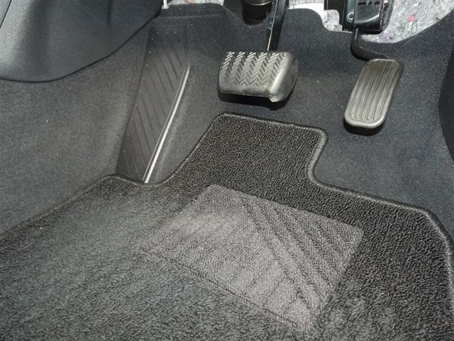 Ｃ－ＨＲ Ｓ　衝突被害軽減システム　メモリーナビ　フルセグ　バックカメラ　ＥＴＣ　スマートキー（11枚目）