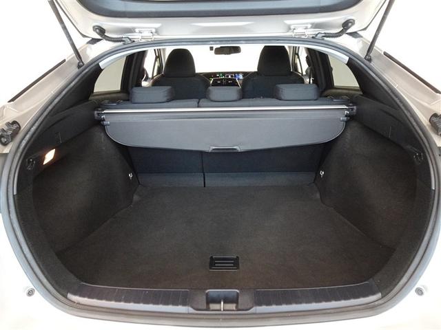 プリウス Ａ　衝突被害軽減システム　メモリーナビ　フルセグ　バックカメラ　ＥＴＣ　ドラレコ　ＬＥＤヘッドランプ　スマートキー（20枚目）