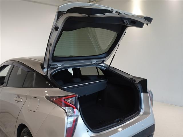 プリウス Ａ　衝突被害軽減システム　メモリーナビ　フルセグ　バックカメラ　ＥＴＣ　ドラレコ　ＬＥＤヘッドランプ　スマートキー（23枚目）