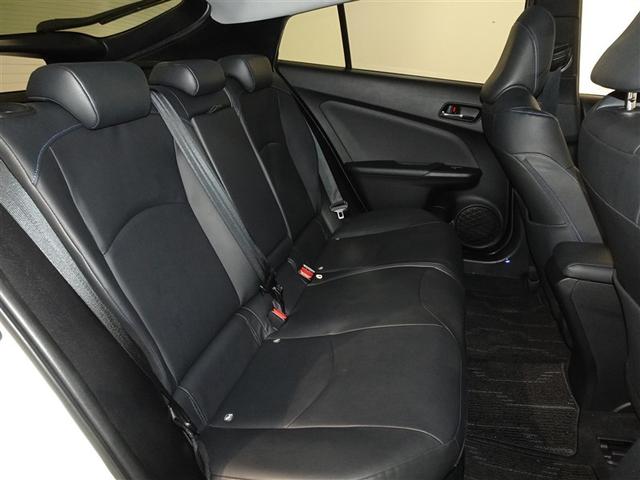 プリウス Ａツーリングセレクション　衝突被害軽減システム　メモリーナビ　フルセグ　バックカメラ　ＥＴＣ　フルエアロ　ＬＥＤヘッドランプ　スマートキー（18枚目）