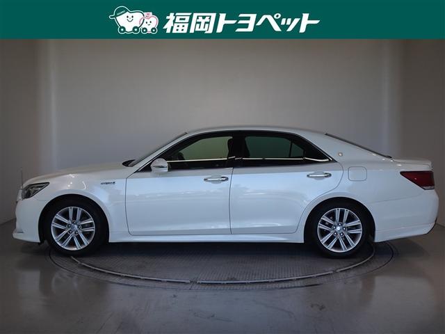 トヨタの上級セダン、クラウンアスリートハイブリッドが入荷しました。