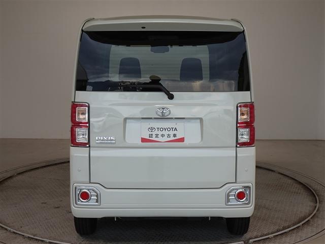 縦開きのバックドアです、雨の日も濡れにくいですよ。