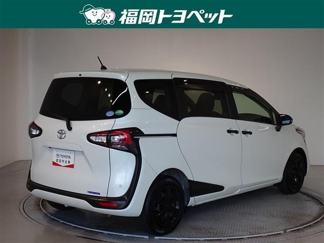 シエンタ ファンベースＧ　グランパー　衝突被害軽減システム　メモリーナビ　ワンセグ　バックカメラ　ＥＴＣ　両側電動スライド　ＬＥＤヘッドランプ　スマートキー（3枚目）