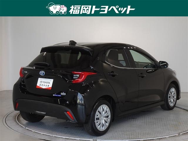 ヤリス ハイブリッドＺ　衝突被害軽減システム　メモリーナビ　バックカメラ　ＥＴＣ　ＬＥＤヘッドランプ　スマートキー（3枚目）