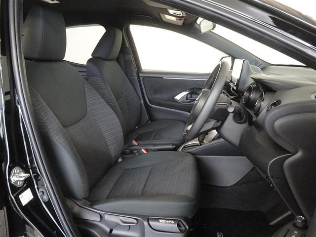 ヤリス ハイブリッドＺ　衝突被害軽減システム　メモリーナビ　バックカメラ　ＥＴＣ　ＬＥＤヘッドランプ　スマートキー（4枚目）