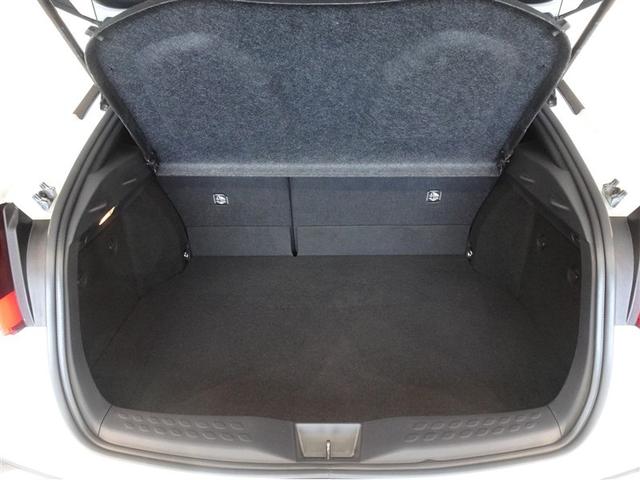 �T�l��Ԏ��ł��\���ȃX�y�[�X�̃g�����N���[���ł��B