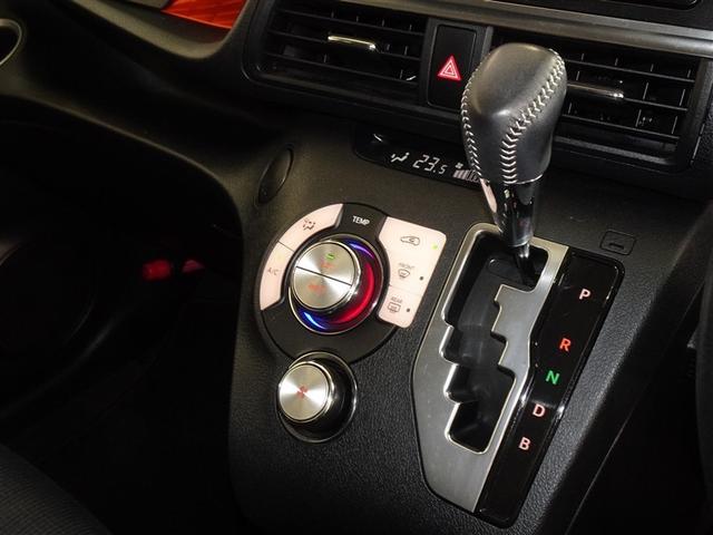 シエンタ ハイブリッドＧ　メモリーナビ　フルセグ　バックカメラ　ＥＴＣ　ドラレコ　両側電動スライド　３列シート　スマートキー　乗車定員７人（11枚目）