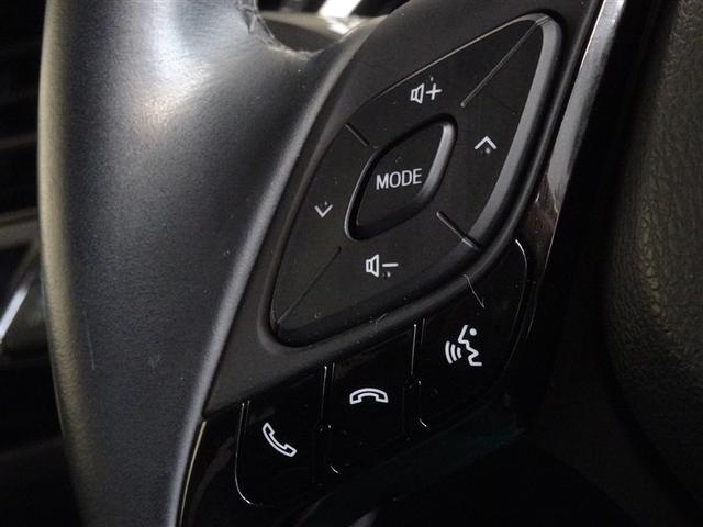 �X�e�A�����O�X�C�b�`�ŃI�[�f�B�I�̑���E�n���Y�t���[�ʘb���ł��܂��B