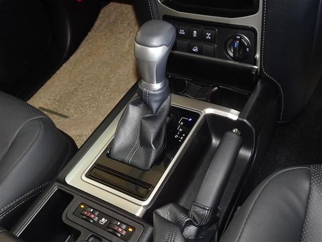 ���삪�y�ȃt���A�V�t�g�ł��A���o�[���p�[�L���O�u���[�L�ő����C���p�l������������肵�Ă��܂��B