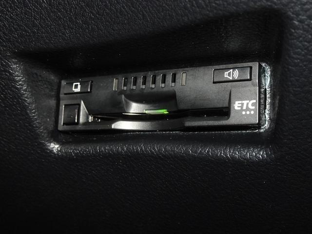 シエンタ Ｇ　クエロ　衝突被害軽減システム　メモリーナビ　ワンセグ　バックカメラ　ＥＴＣ　両側電動スライド　３列シート　ＬＥＤヘッドランプ　スマートキー　乗車定員７人（15枚目）