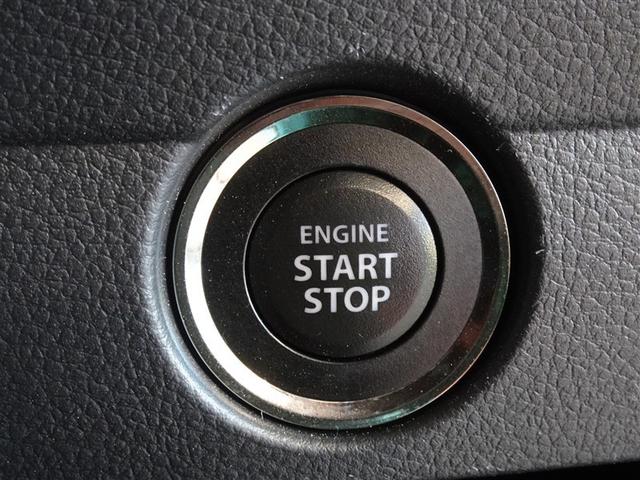 �L�[�͊��Ń��N�`���n���A�X�}�[�g�L�[�𑕔����Ă��܂��B