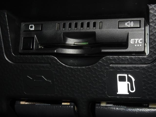 ルーミー カスタムＧ　衝突被害軽減システム　メモリーナビ　フルセグ　バックカメラ　ＥＴＣ　両側電動スライド　ＬＥＤヘッドランプ　スマートキー（16枚目）