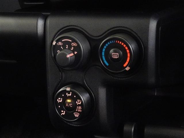 �}�j���A���G�A�R���𑕔����Ă��܂��B