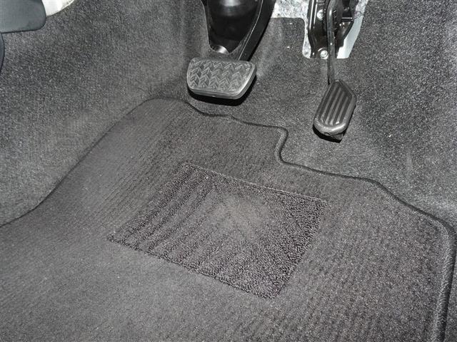 アクア Ｓスタイルブラック　衝突被害軽減システム　メモリーナビ　フルセグ　バックカメラ　ＥＴＣ　スマートキー（11枚目）