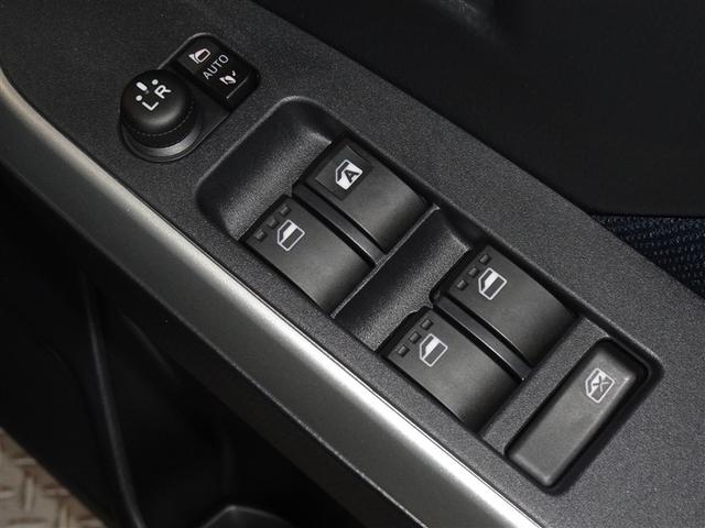 ルーミー カスタムＧ　衝突被害軽減システム　メモリーナビ　フルセグ　バックカメラ　ＥＴＣ　両側電動スライド　ＬＥＤヘッドランプ　スマートキー（17枚目）