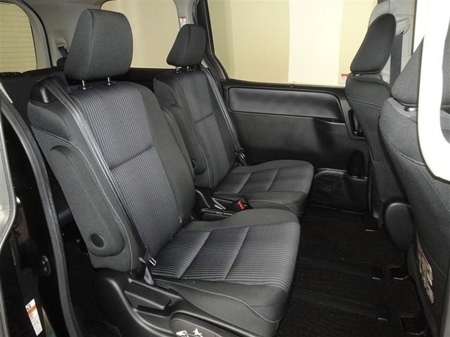 �\�t�@�[�̂悤�ȃZ�J���h�V�[�g�A�v���C�x�[�g���[���ɂ���悤�ł��B