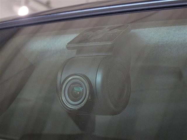 �h���C�u���R�[�_�[�𑕔����Ă��܂��B�������̎��̏󋵏؋��ɁA�y�������s�̋L�^�Ƃ��Ă��d�󂵂܂��B