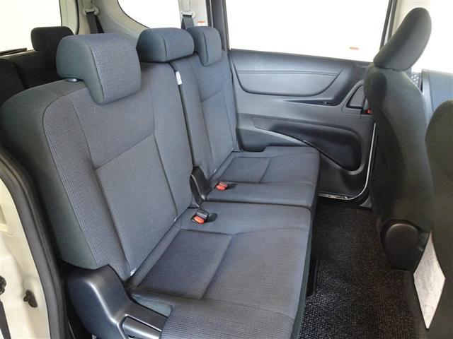 シエンタ Ｇ　衝突被害軽減システム　メモリーナビ　フルセグ　バックカメラ　ＥＴＣ　両側電動スライド　３列シート　スマートキー　乗車定員７人（16枚目）