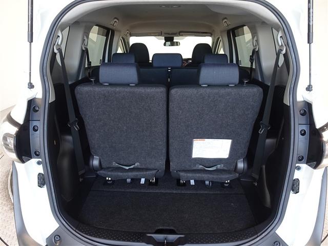 シエンタ Ｇ　衝突被害軽減システム　メモリーナビ　フルセグ　バックカメラ　ＥＴＣ　両側電動スライド　３列シート　スマートキー　乗車定員７人（18枚目）