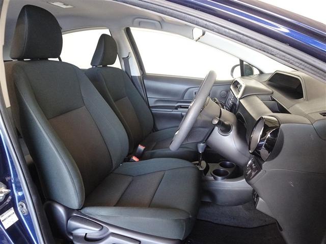 アクア Ｓスタイルブラック　衝突被害軽減システム　メモリーナビ　フルセグ　バックカメラ　ＥＴＣ　スマートキー（4枚目）