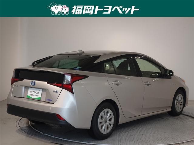 プリウス Ｓ　衝突被害軽減システム　メモリーナビ　フルセグ　バックカメラ　ＥＴＣ　ＬＥＤヘッドランプ　スマートキー（3枚目）