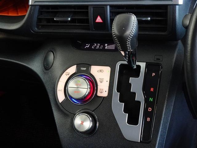 シエンタ ハイブリッド　ファンベースＧ　衝突被害軽減システム　メモリーナビ　フルセグ　バックカメラ　ＥＴＣ　両側電動スライド　ＬＥＤヘッドランプ　スマートキー（11枚目）