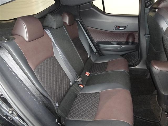 Ｃ－ＨＲ Ｇ　衝突被害軽減システム　メモリーナビ　フルセグ　バックカメラ　ＥＴＣ　フルエアロ　ＬＥＤヘッドランプ　スマートキー（17枚目）