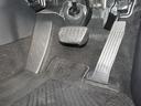 足元回り・フロアマットもしっかり洗浄しております。